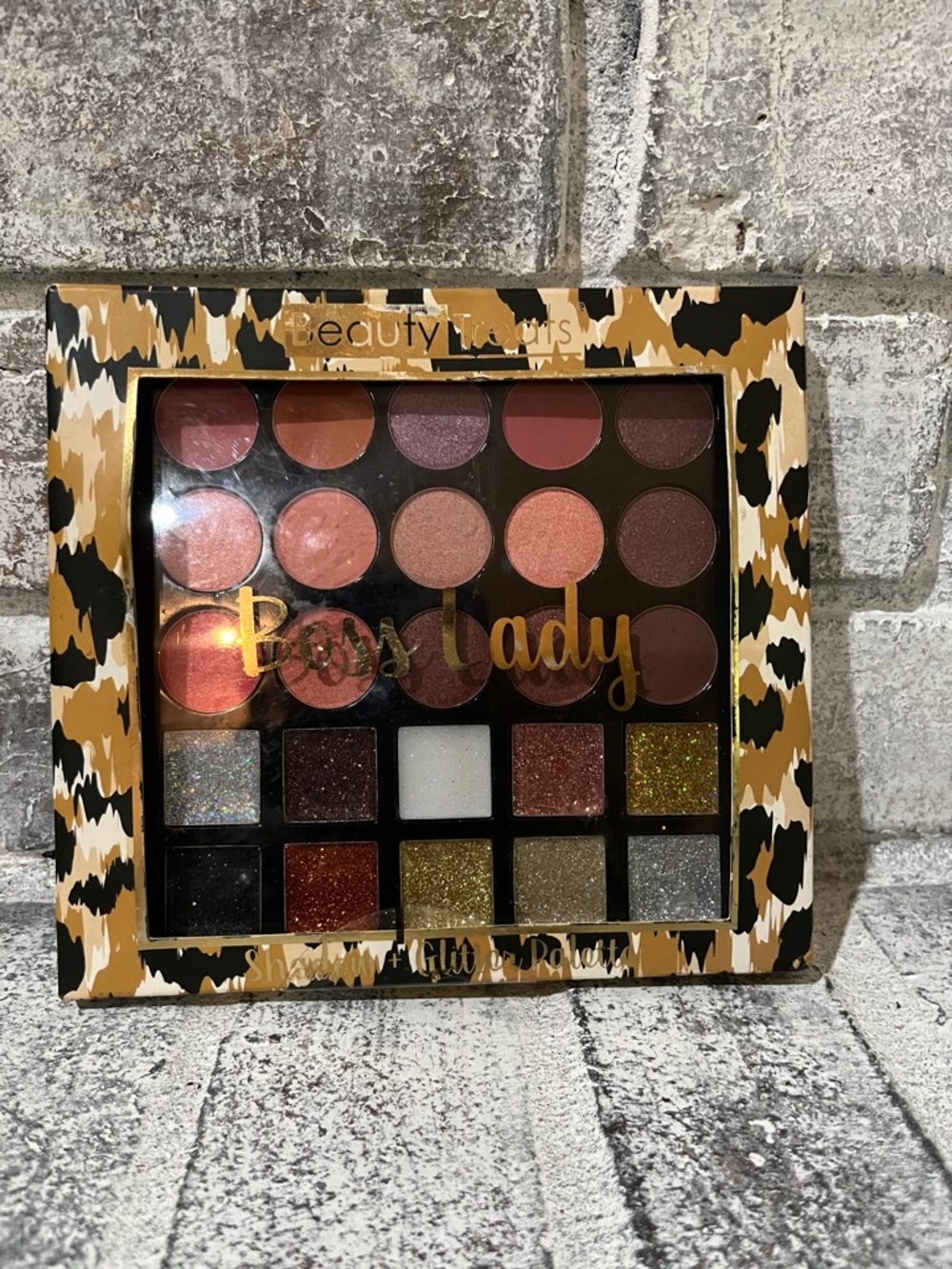 Boss Lady Eyeshadow & Glitter Palette - Rose & Gold Shades